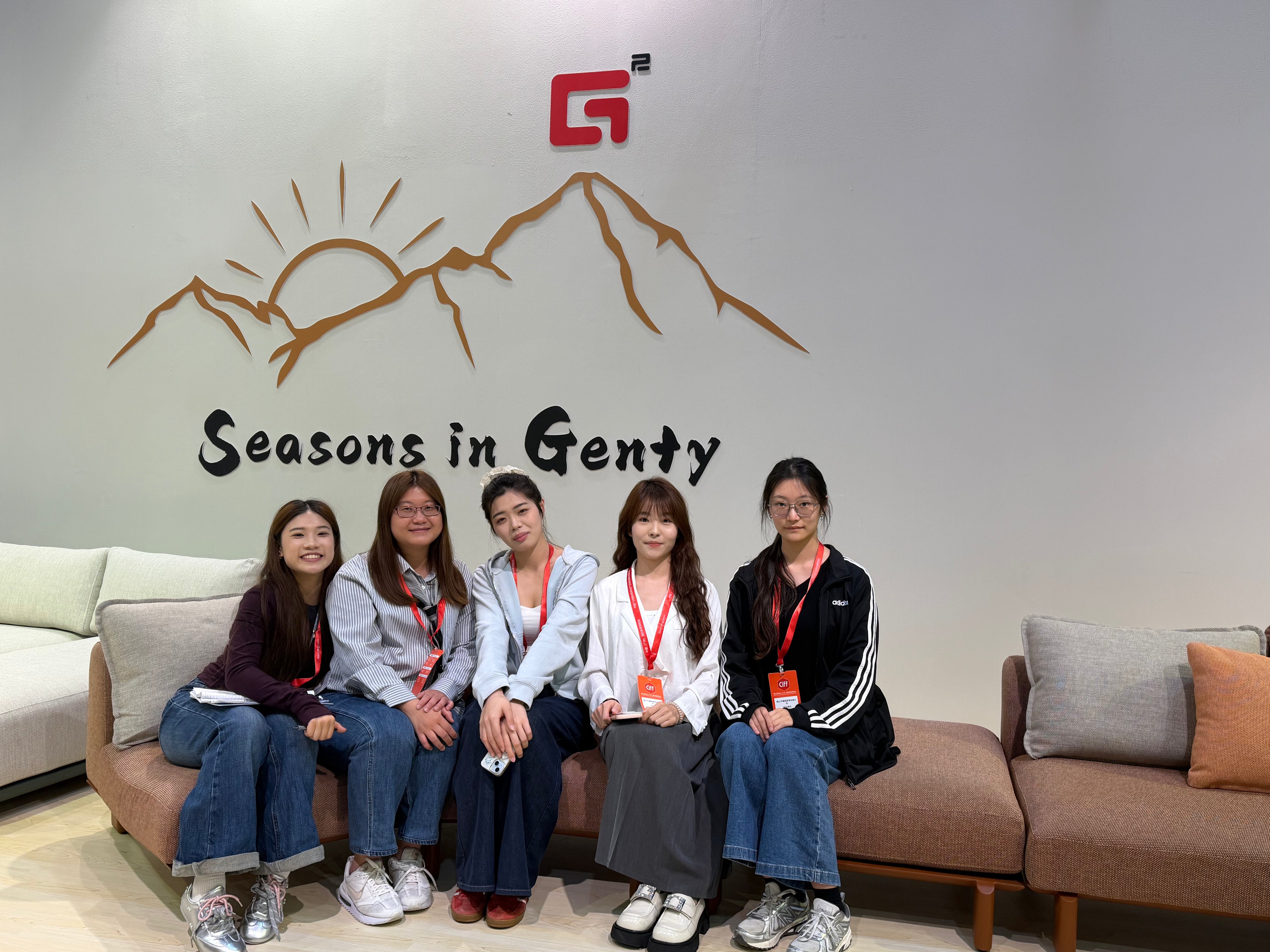 Guangzhou Private Chinese–English Interpreter & Travel Assistant — 8 Hours